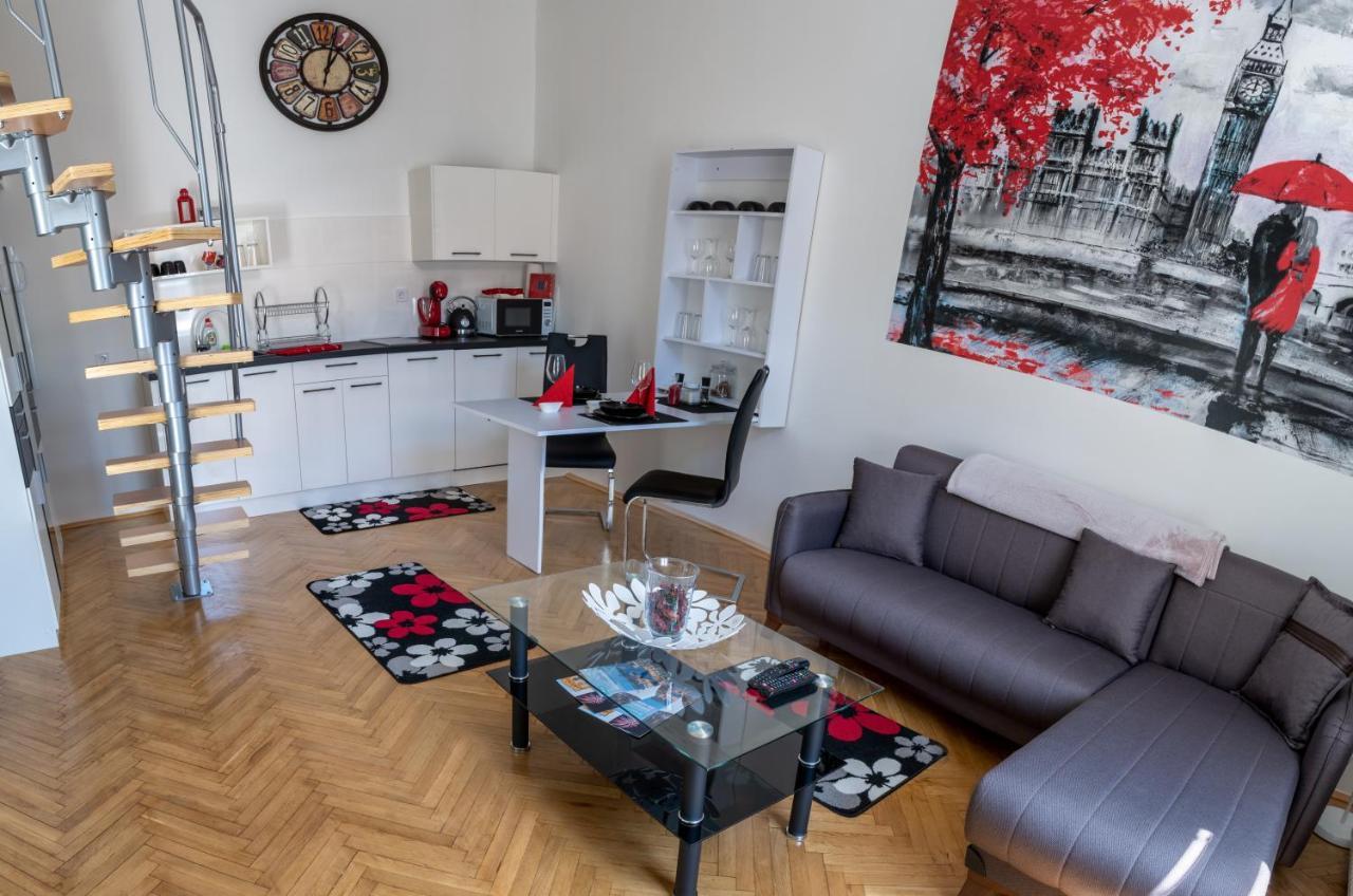 Ferienwohnung Biztos Kucko Szegedin Exterior foto