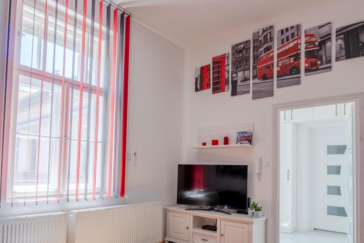 Ferienwohnung Biztos Kucko Szegedin Exterior foto
